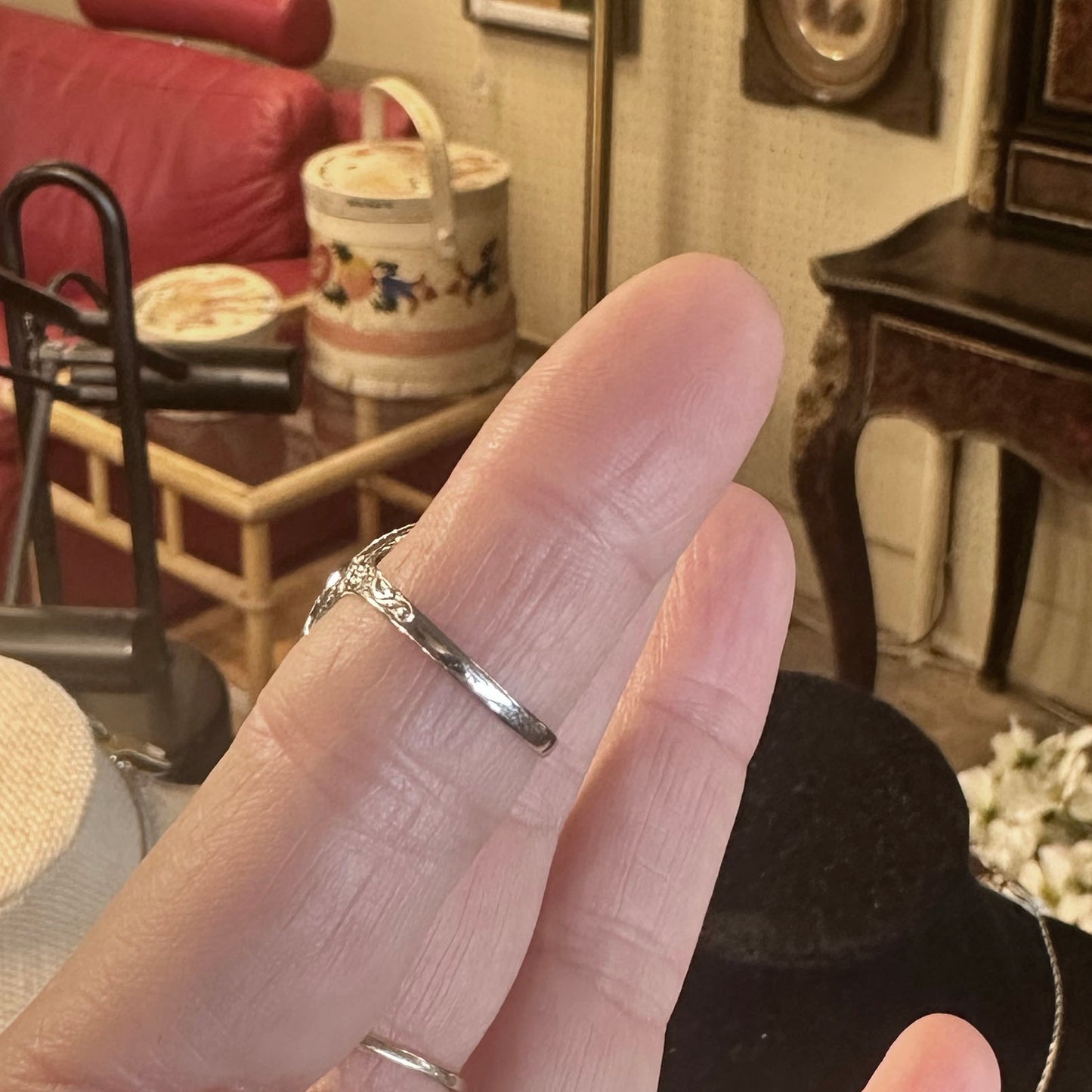1920s Onyx & Diamond Gold Ring