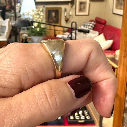 10k c.1940s "S" Signet Ring w/ Diamonds