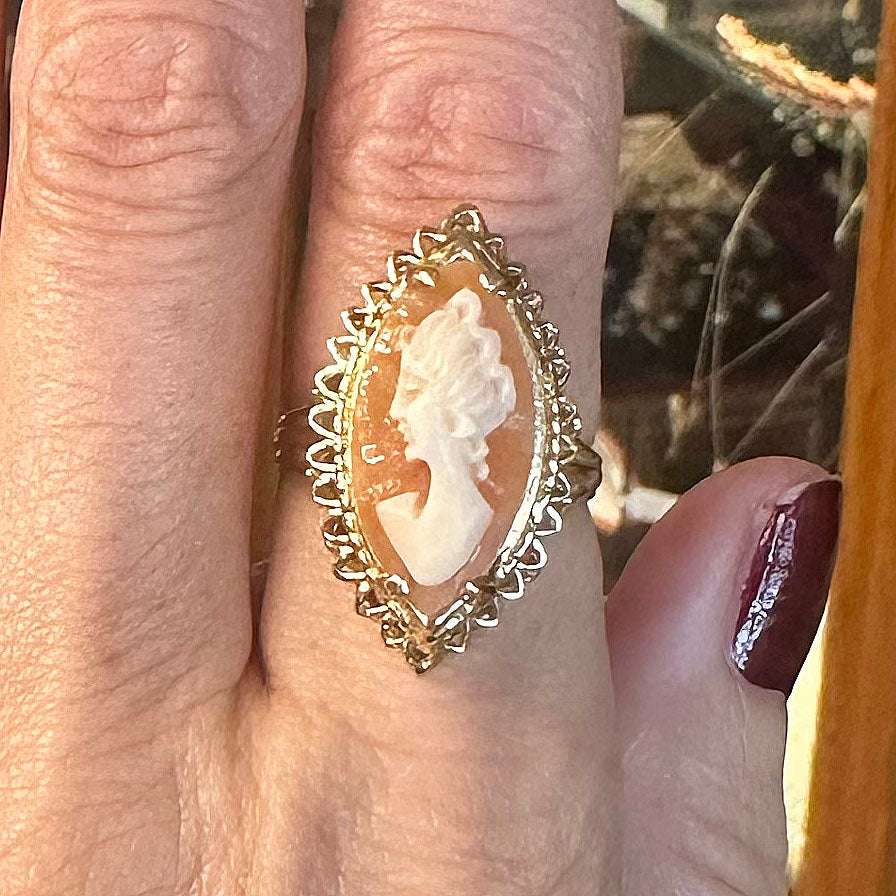 Vintage 14k Marquee Cameo Ring