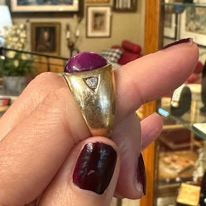 Vintage 14k Ruby Lindy Star Sapphire Ring
