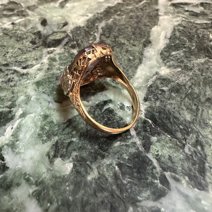 Art Deco Amethyst-Tone Gold Ring