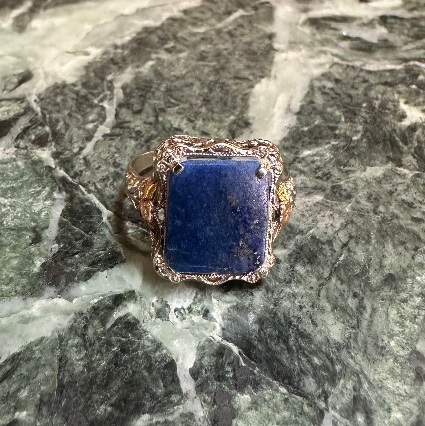 Art Deco Lapis Lazuli Gold Ring