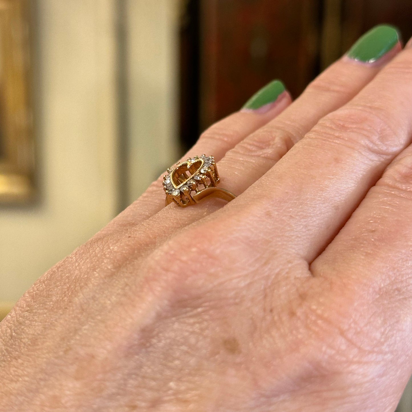 14k c.1970s Diamond Heart Swirl Ring