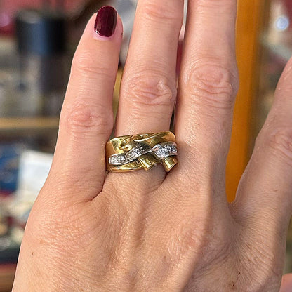 French 18k Gold Sweethearts Diamond Ring