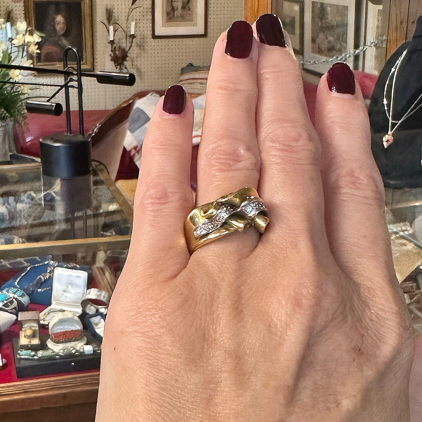 French 18k Gold Sweethearts Diamond Ring