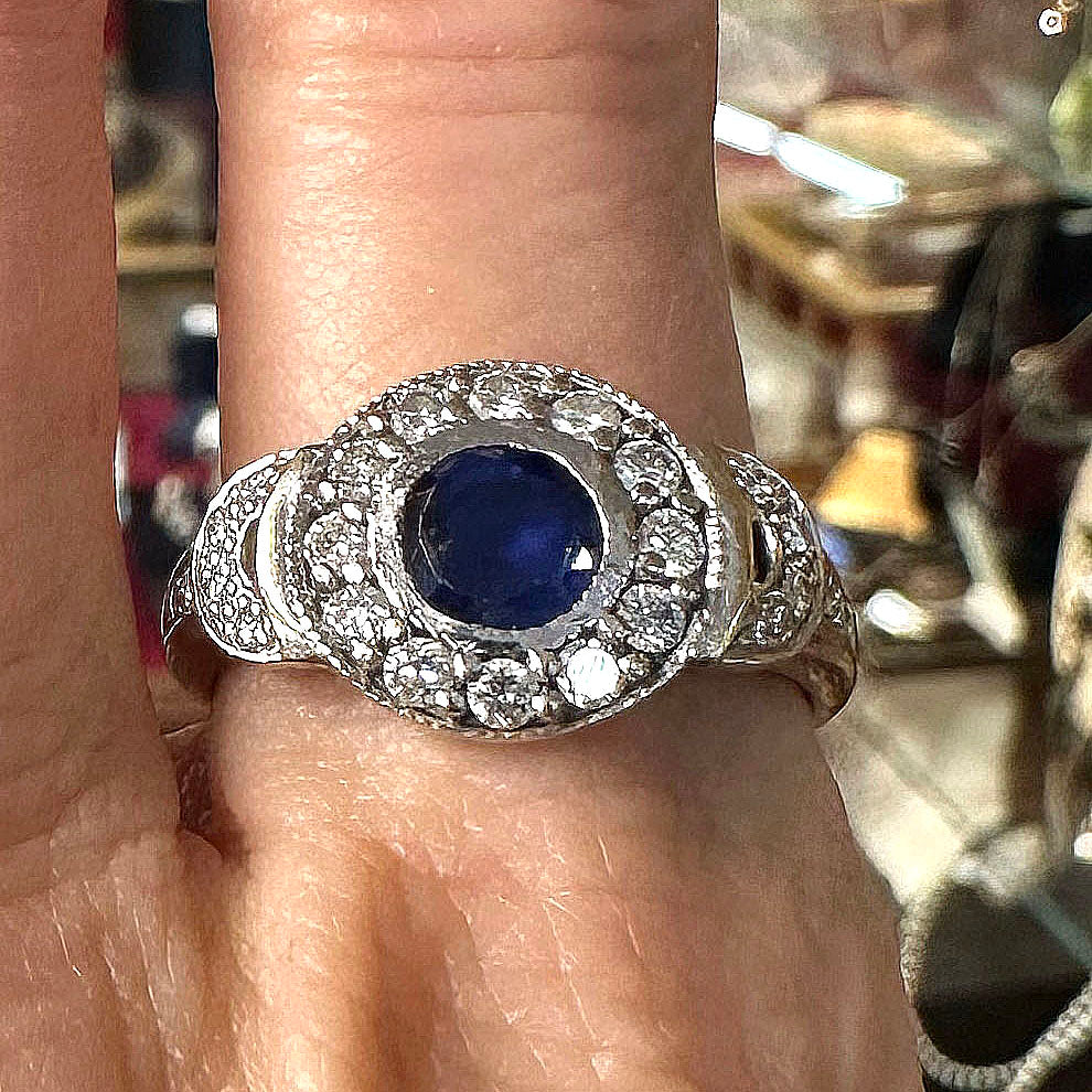Vintage 18k Gold, Sapphire & Diamond Ring