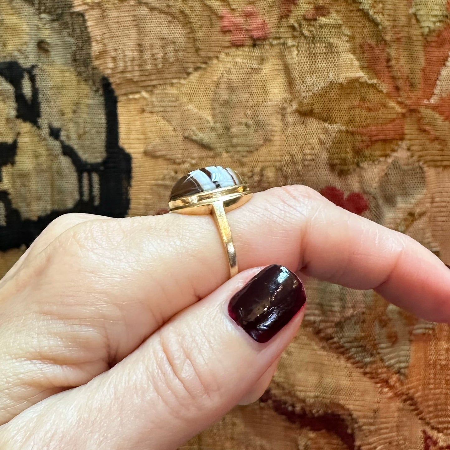 14k Victorian Carved Banded Agate Ring